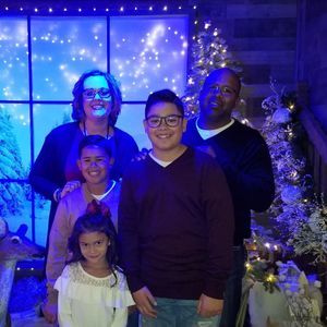 Meet your Posher, Donya